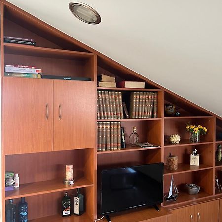 Attic Family Apartment Παραλία Διονυσίου Εξωτερικό φωτογραφία
